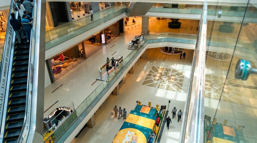 Facilities of Dolmen Mall
